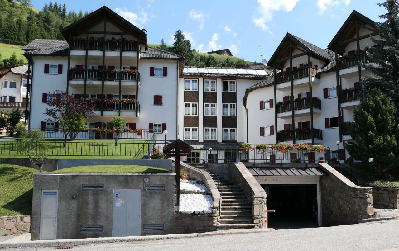 Apartments Casa Metz Santa Cristina Val Gardena Zewnętrze zdjęcie