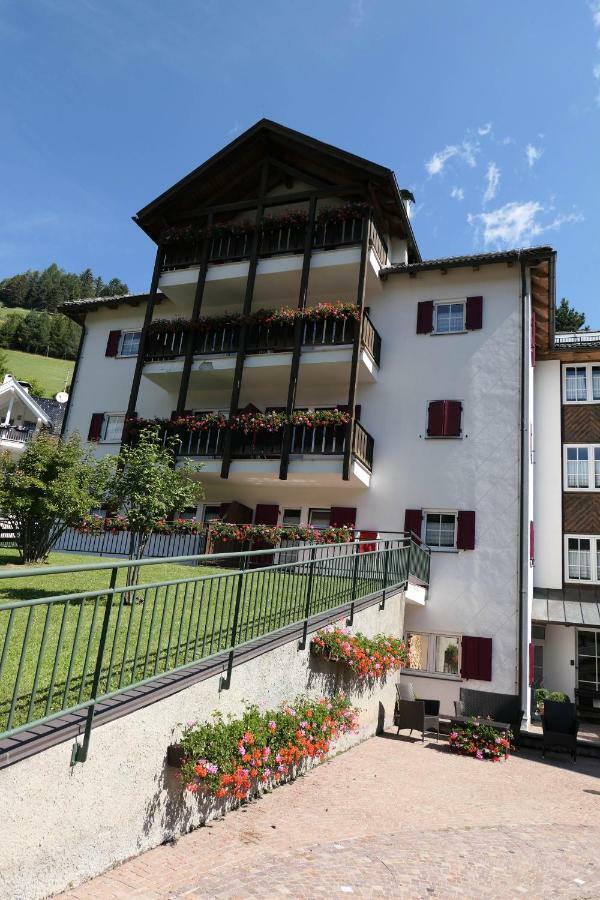 Apartments Casa Metz Santa Cristina Val Gardena Zewnętrze zdjęcie
